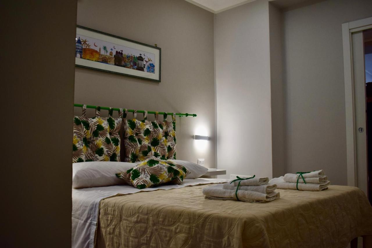 La Casa Dei Leoni Di Sicilia Apartment Palermo Bagian luar foto
